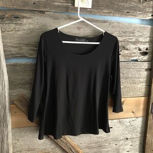 CREATION Size Med Black 3/4 sleeve top